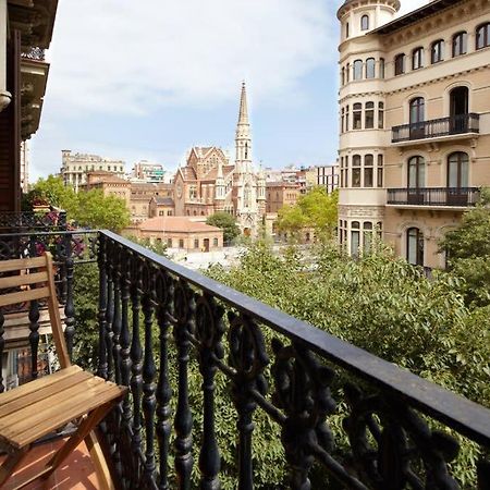 Beautiful Apartment In Eixample Barcelona Eksteriør billede