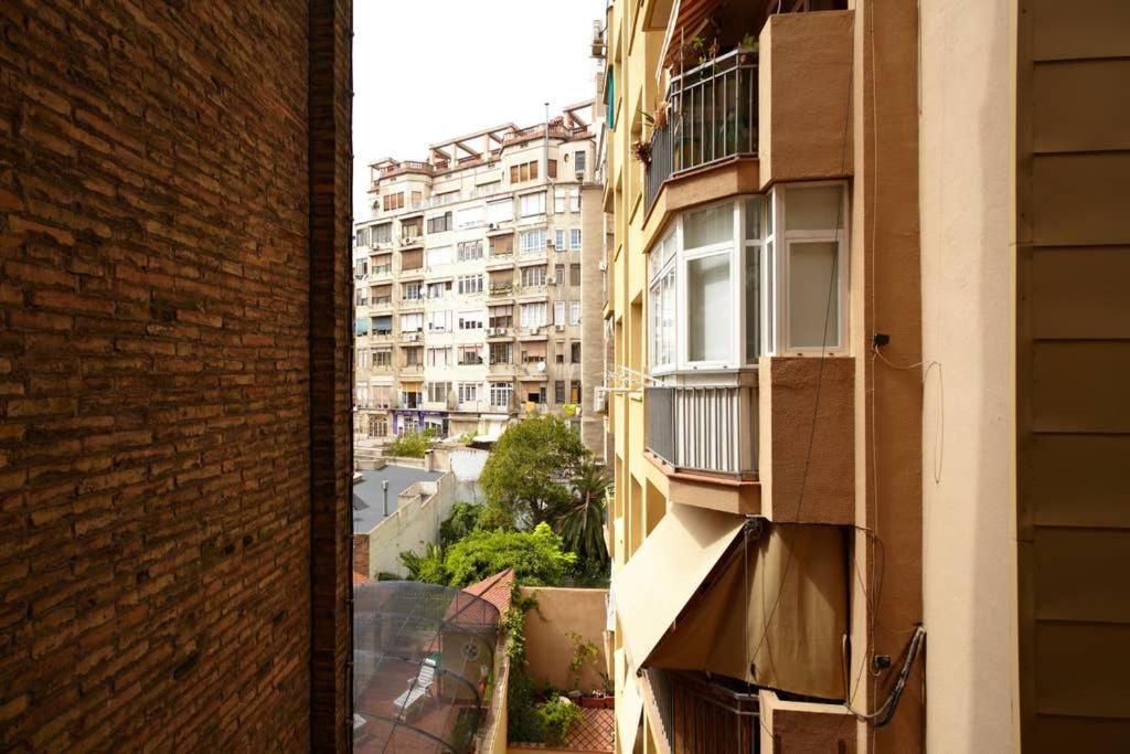 Beautiful Apartment In Eixample Barcelona Værelse billede